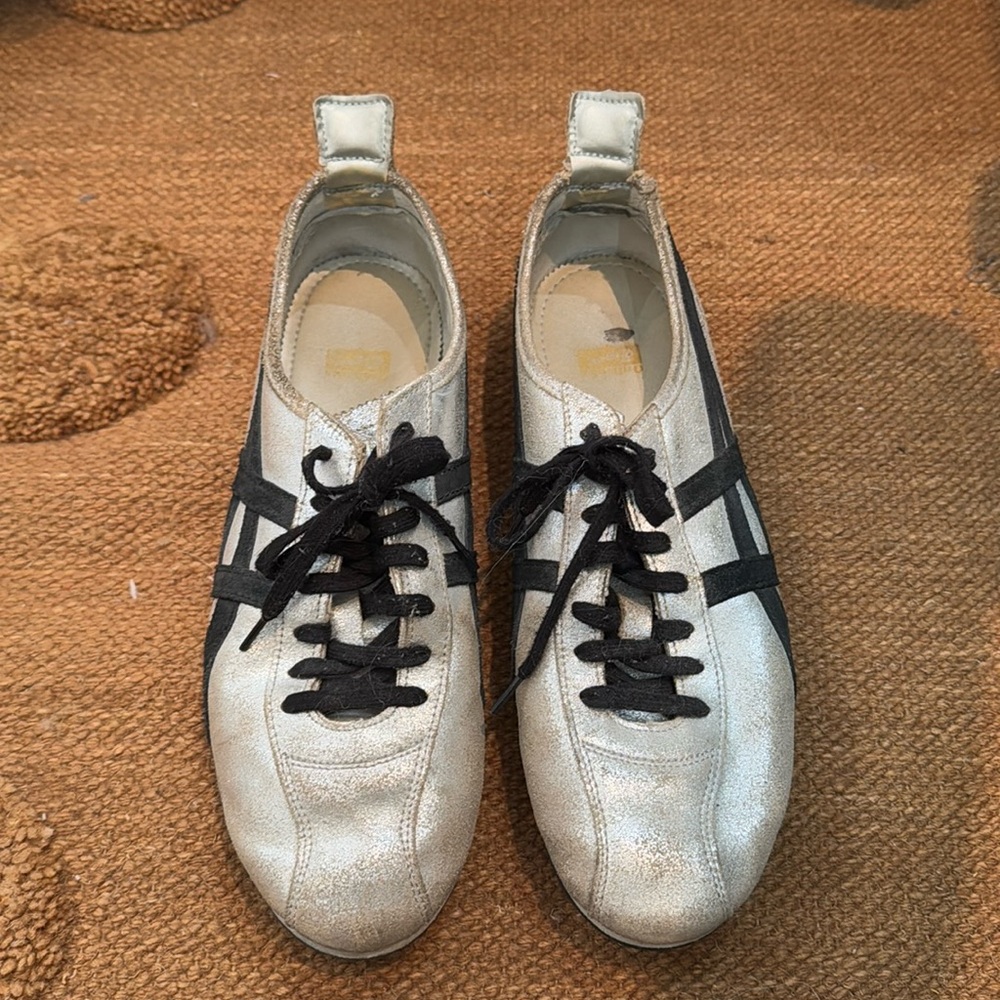 Men’s Onitsuka Tiger Mexico 66 Sneakers in Silver and Black